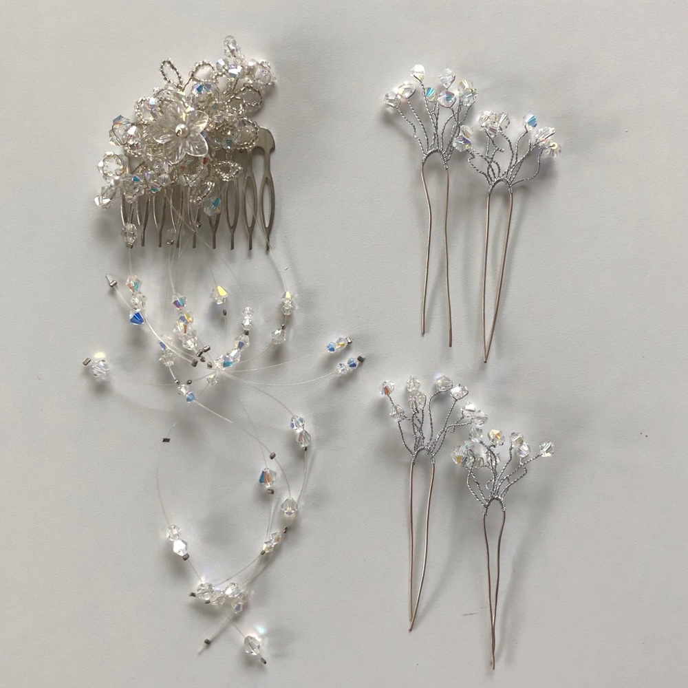 WEDDING CRYSTAL BEADED HAIR COMB AND PINS